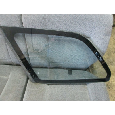 Стекло кузовное боковое левое к  Mitsubishi  Lancer,  1994