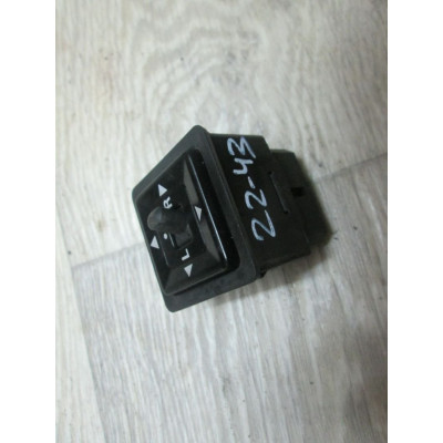  Джойстик регулировки зеркал к  Mitsubishi  Lancer,  1994