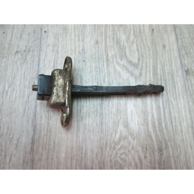 Ограничитель открывания двери к  Mitsubishi  Lancer,  1994