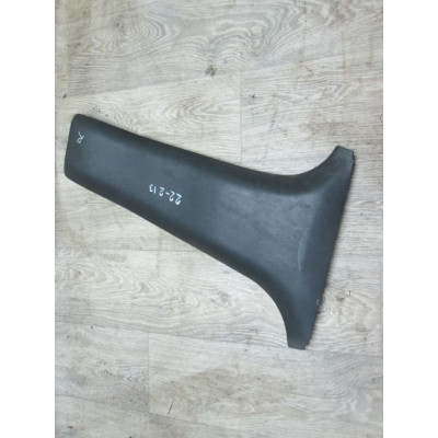 Обшивка стойки центральной правой к  Mitsubishi  Lancer,  1994