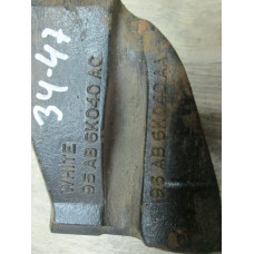  Кронштейн к  Ford  Escort,  1998