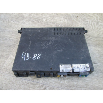 Блок предохранителей к  Peugeot  406,  2000