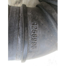  Патрубок воздушного фильтра к  Mitsubishi  Carisma,  2000