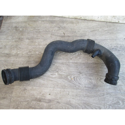 Патрубок интеркулера к  Renault  Master,  2001