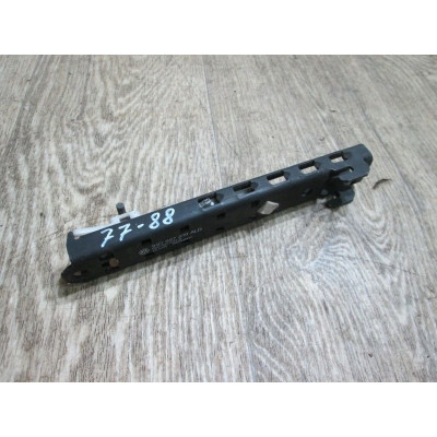 Механизм регулировки высоты ремня безопасности к  Volkswagen  Golf,  1996