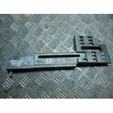  Кронштейн крепления бампера переднего к  Mercedes  E W210,  2001