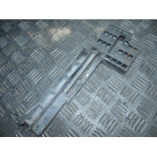  Кронштейн крепления бампера переднего к  Mercedes  E W210,  2001