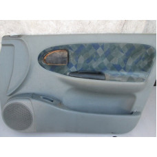  Обшивка двери передней правой (дверная карта) к  Renault  Megane,  1999