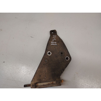 Кронштейн гидроусилителя к  Audi  80,  1990