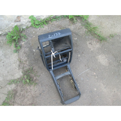 Консоль салона (кулисная часть) к  Audi  100,  1985