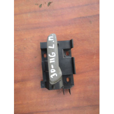  Ручка внутренняя передняя правая к  Skoda  Felicia,  1997