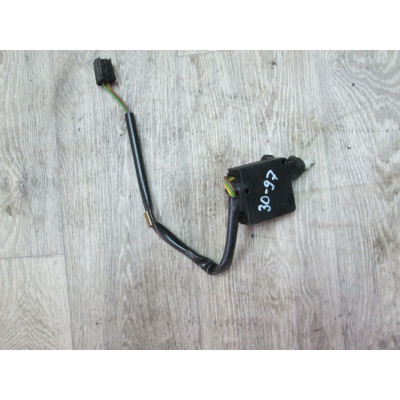 Активатор (привод) замка двери к  Volvo  440,  0000