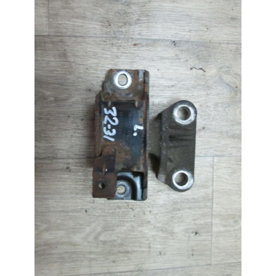 Подушка крепления двигателя к  Opel  Corsa,  2009