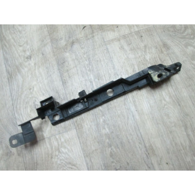 Кронштейн крепления бампера переднего к  Opel  Corsa,  2009