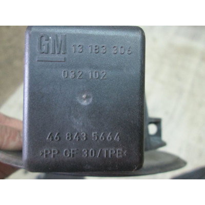 Крышка блока предохранителей к  Opel  Corsa,  2009