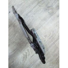  Петля крышки багажника к  Opel  Omega,  1996