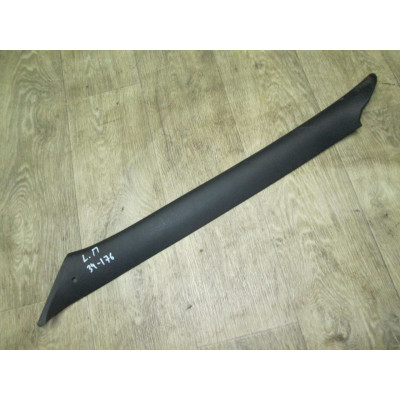 Обшивка стойки передней левой к  Ford  Escort,  1998