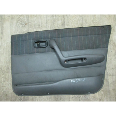 Обшивка двери передней правой (дверная карта) к  Fiat  Punto,  1997