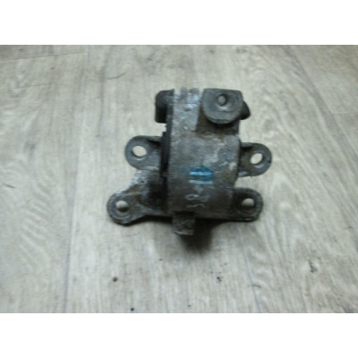 Подушка крепления двигателя к  Ford  Fiesta,  1999
