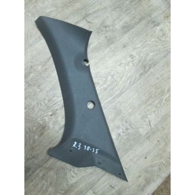 Обшивка двери задней правой (дверная карта) к  Ford  Fiesta,  1999