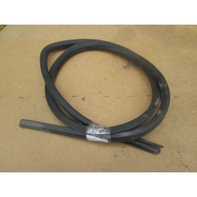 Уплотнитель двери передней правой к  Chevrolet  Lanos,  2007