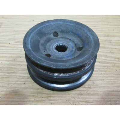 Шкив к  Mazda  323,  1997