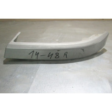  Накладка (ресничка) правой фары к  Mazda  323,  1997