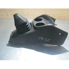  Консоль салона (кулисная часть) к  Mazda  323,  1997