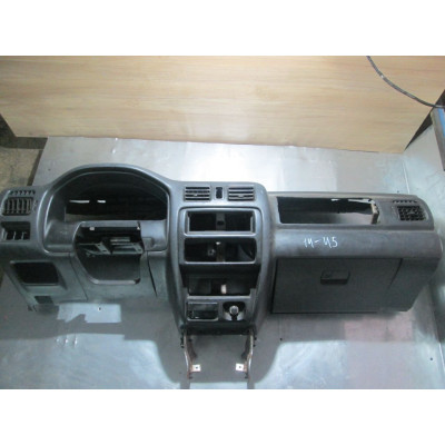 Панель передняя салона (торпедо) к  Mazda  323,  1997