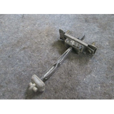  Ограничитель открывания двери к  Mazda  323,  1997