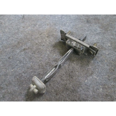 Ограничитель открывания двери к  Mazda  323,  1997