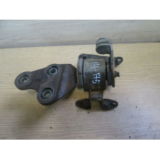  Кронштейн двигателя к  Mazda  323,  1997