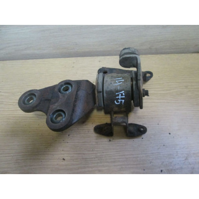 Кронштейн двигателя к  Mazda  323,  1997