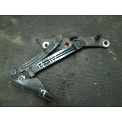 Петля крышки багажника к  Nissan  Primera,  1993