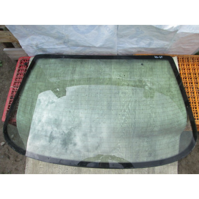  Стекло заднее к  Mercedes  E W210,  2001