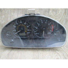  Щиток приборов (приборная панель) к  Mitsubishi  Carisma,  1999