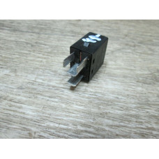  Реле (прочие) к  Mitsubishi  Carisma,  1998