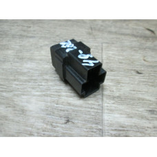  Реле (прочие) к  Mitsubishi  Carisma,  1999