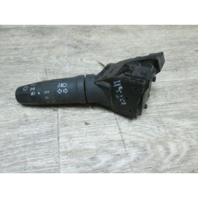 Переключатель поворотов к  Nissan  Almera Tino,  2000