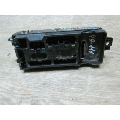  Блок предохранителей к  Toyota  Corolla VERSO,  2003