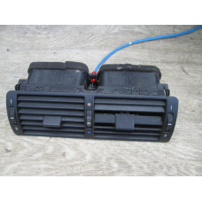  Дефлектор обдува салона к  BMW  3 E46,  2001