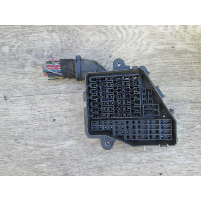 Блок предохранителей к  Audi  A4,  1998