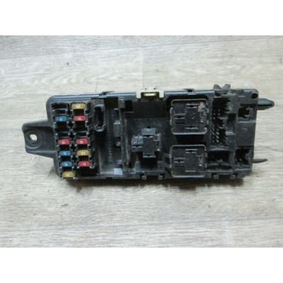  Блок предохранителей к  Toyota  Corolla VERSO,  2005