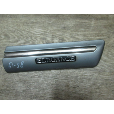 Молдинг крыла переднего правого к  Mercedes  E W210,  2000