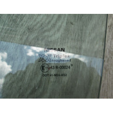  Стекло двери передней левой к  Nissan  Primera,  1995