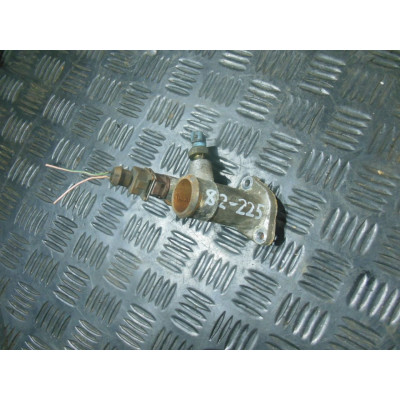 Фланец (тройник) системы охлаждения к  Rover  416,  1997