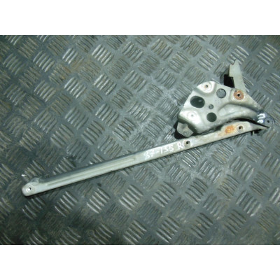 Петля капота правая к  Mercedes  E W210,  2001