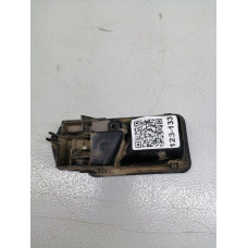  Ручка внутренняя задняя левая к  Audi  80,  1990