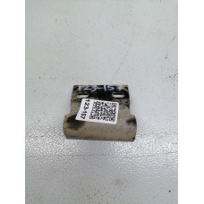  Кронштейн к  Audi  80,  1990