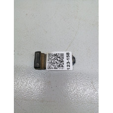  Кронштейн к  Audi  80,  1990